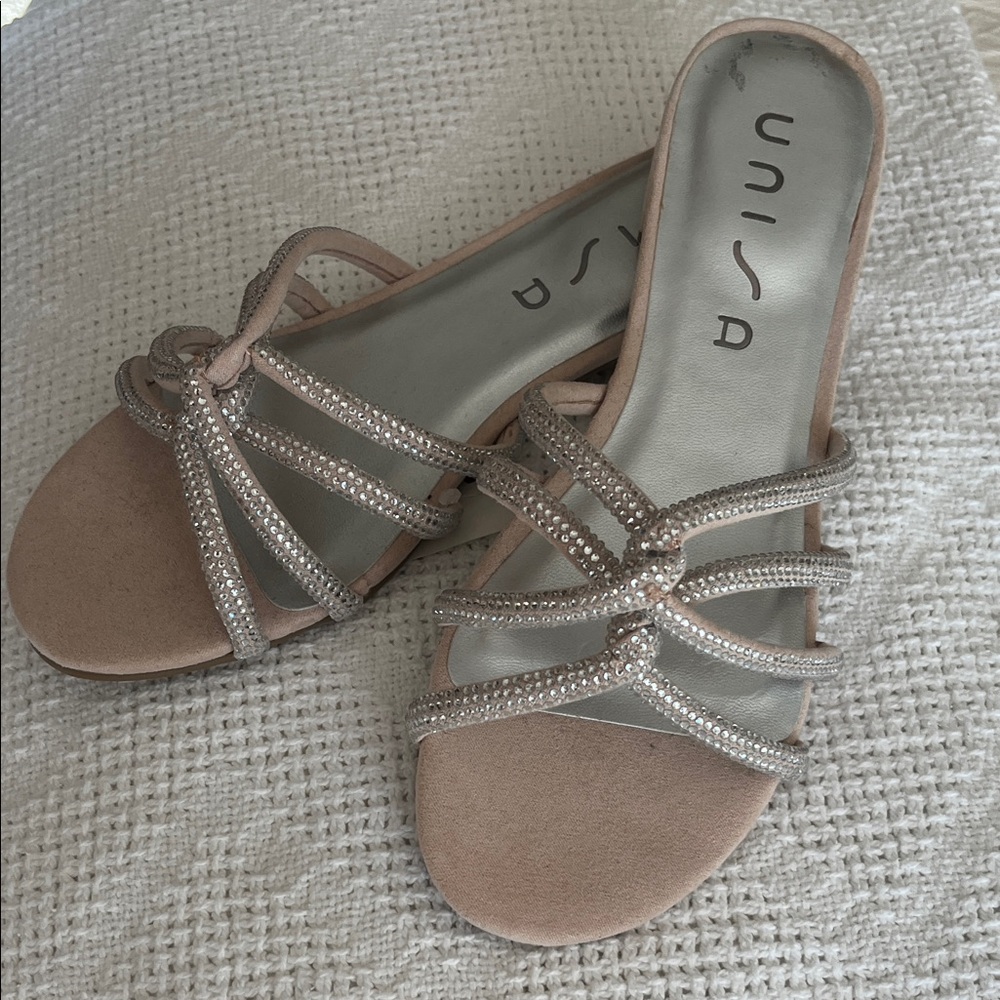Unisa Women's Sparkling beige sueded textile Sandals-New-size 7.5M